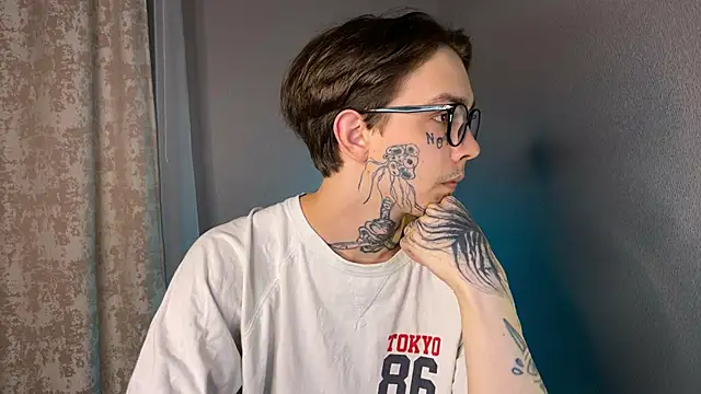 Snapshot of anahori__simon chatting on January 2025 03:43:01 PM anahori simon online show from January 2025 03:43:01 PM