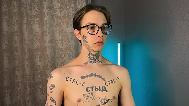 Snapshot of anahori__simon chatting on February 2025 10:04:01 PM anahori simon online show from February 2025 10:04:01 PM