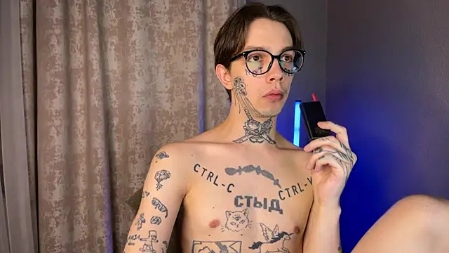 Snapshot of anahori__simon chatting on February 2025 04:32:01 PM anahori simon online show from February 2025 04:32:01 PM