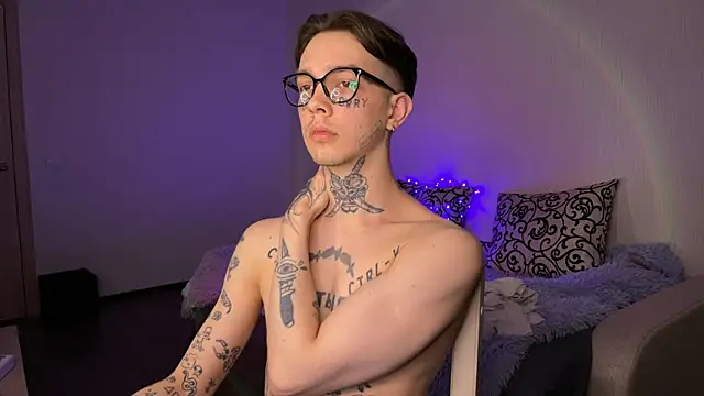 Snapshot of anahori__simon chatting on February 2025 08:50:01 PM anahori simon online show from February 2025 08:50:01 PM