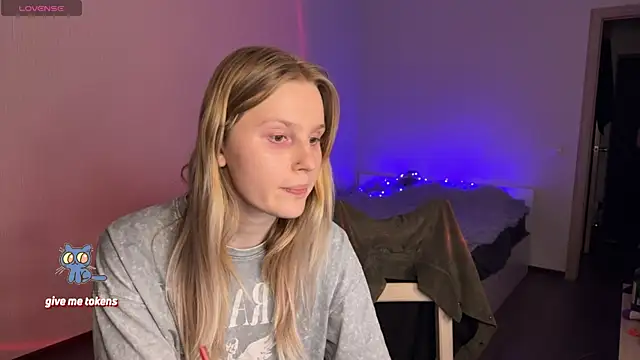 Snapshot of anahori__simon chatting on March 2025 10:22:02 PM anahori simon online show from March 2025 10:22:02 PM