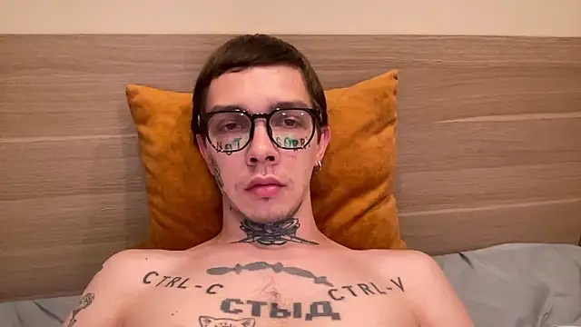 Snapshot of anahori__simon chatting on February 2026 06:06:01 PM anahori simon online show from February 2026 06:06:01 PM