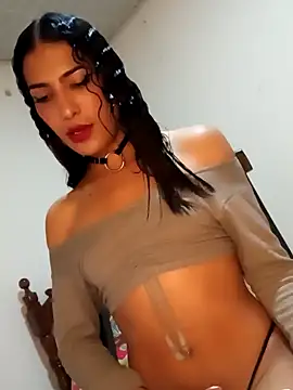 Snapshot of Lanna_hott_ chatting on January 2025 08:24:01 PM Lanna hott  online show from January 2025 08:24:01 PM