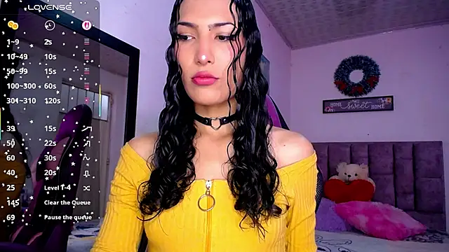 Snapshot of Lanna_hott_ chatting on June 2026 12:10:02 PM Lanna hott online show from June 2026 12:10:02 PM