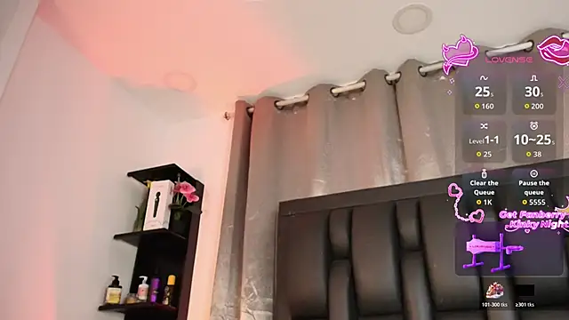 SaraRoy  online show from May 2026 11:56:01 PM