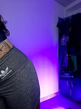 Aria Bennett21 online show from March 2026 04:07:02 AM