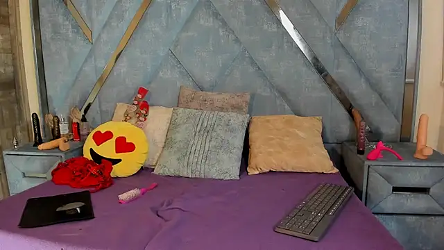 Aura love69 online show from February 2026 06:21:01 AM