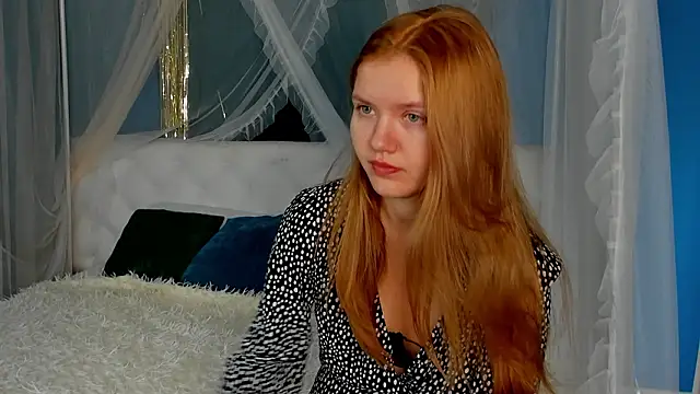 Eva  Lewis online show from February 2026 01:15:02 AM