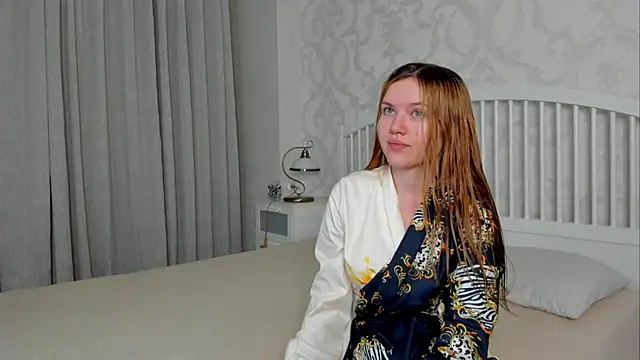 Snapshot of Eva__Lewis chatting on June 2026 02:24:02 AM Eva Lewis online show from June 2026 02:24:02 AM