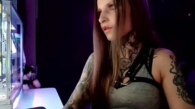 Snapshot of InesGold chatting on February 2025 10:15:01 PM InesGold online show from February 2025 10:15:01 PM