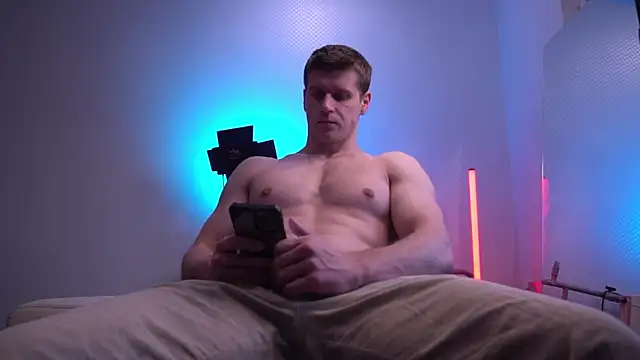 Bruno Banani online show from November 2025 01:34:02 PM