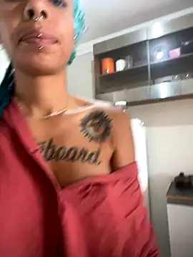 Snapshot of sammoura01 chatting on November 2025 11:43:01 AM sammoura01 online show from November 2025 11:43:01 AM