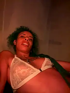 Snapshot of sammoura01 chatting on November 2025 01:40:01 AM sammoura01 online show from November 2025 01:40:01 AM