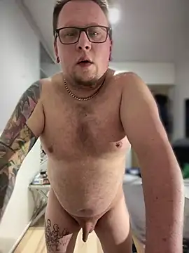 Snapshot of PierreNaked89 chatting on March 2025 09:21:01 PM PierreNaked89 online show from March 2025 09:21:01 PM