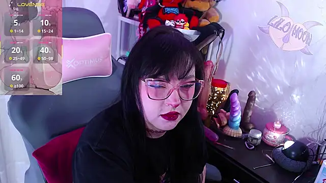 LiloMoon69 online show from October 2025 02:29:02 PM