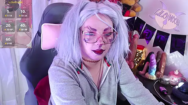 LiloMoon69 online show from October 2025 02:38:01 PM