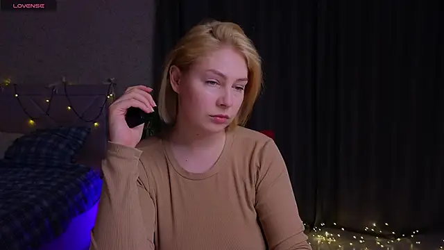 Snapshot of Catherine_River chatting on February 2026 06:04:02 PM Catherine River online show from February 2026 06:04:02 PM