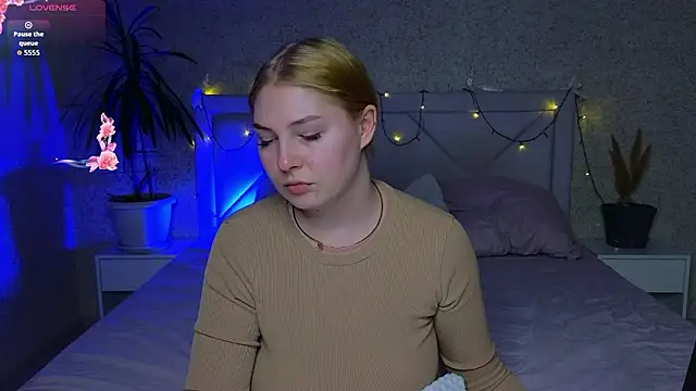 Snapshot of Catherine_River chatting on March 2026 03:59:01 PM Catherine River online show from March 2026 03:59:01 PM