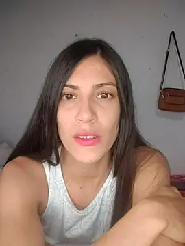 Snapshot of aleja_2024 chatting on March 2025 10:16:01 PM aleja 2024 online show from March 2025 10:16:01 PM