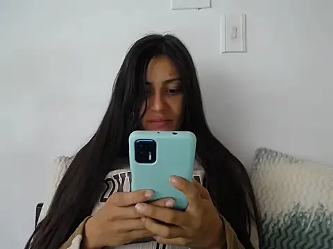 Snapshot of aleja_2024 chatting on September 2025 05:48:01 PM aleja 2024 online show from September 2025 05:48:01 PM