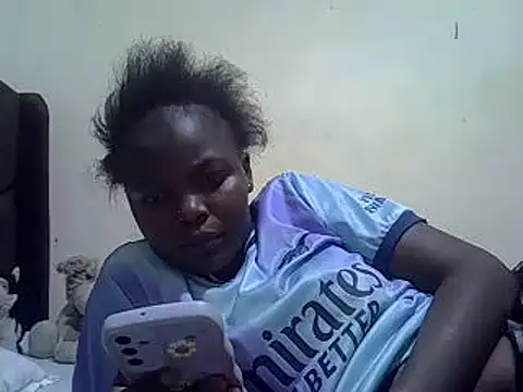 Snapshot of pretty_vivy chatting on February 2025 04:21:02 PM pretty vivy online show from February 2025 04:21:02 PM