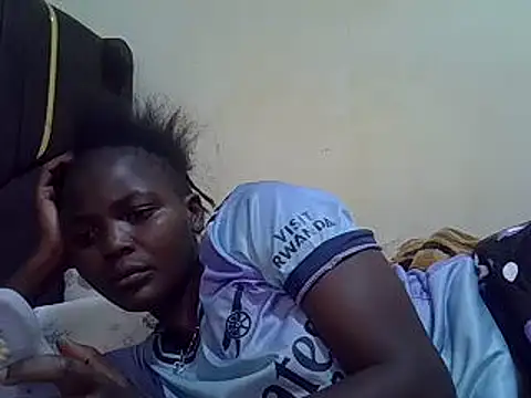 Snapshot of pretty_vivy chatting on February 2025 02:37:01 PM pretty vivy online show from February 2025 02:37:01 PM