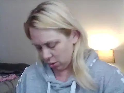 burrkitty online show from December 2024 03:20:01 AM