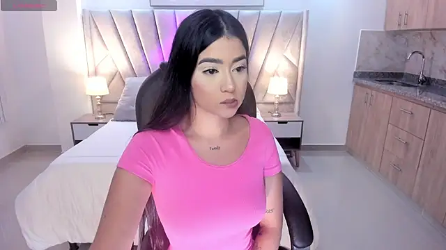 amelie jhons online show from November 2025 08:05:01 PM