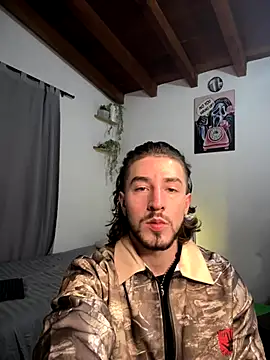 Valentino Xander online show from December 2025 01:24:02 AM