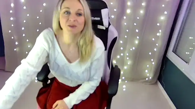 Snapshot of cassiehotsexy chatting on February 2025 08:36:02 PM cassiehotsexy online show from February 2025 08:36:02 PM