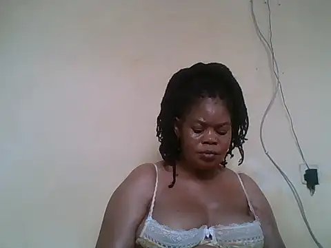 Snapshot of ANALQUEEN4 chatting on May 2026 07:04:02 AM ANALQUEEN4 online show from May 2026 07:04:02 AM