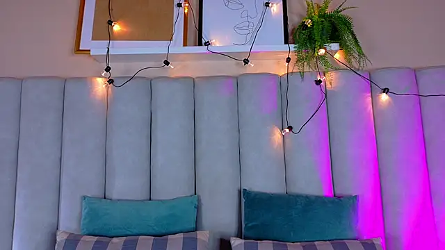 Snapshot of EngelStone chatting on October 2025 07:38:02 PM EngelStone online show from October 2025 07:38:02 PM