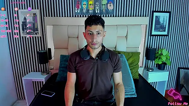 Piggy Eddy online show from November 2025 02:28:01 PM