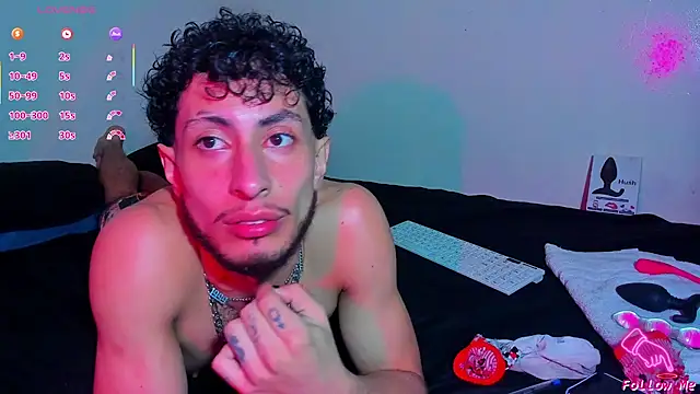 Piggy Eddy online show from April 2026 04:17:01 AM