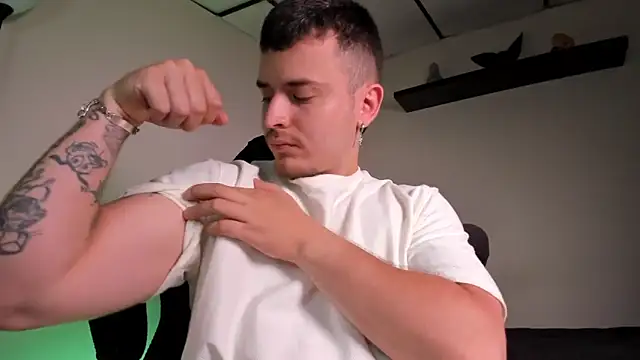 james connor2 online show from February 2026 07:09:02 PM