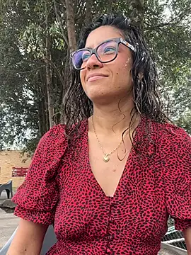 Snapshot of ValeriEvan chatting on November 2025 08:21:01 PM ValeriEvan online show from November 2025 08:21:01 PM