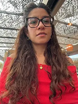 Snapshot of ValeriEvan chatting on February 2026 08:05:02 PM ValeriEvan online show from February 2026 08:05:02 PM