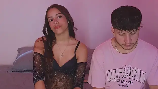 Snapshot of Nicky_and_Blake chatting on December 2024 07:36:01 PM Nicky and Blake online show from December 2024 07:36:01 PM