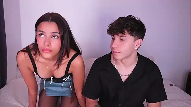 Snapshot of Nicky_and_Blake chatting on December 2024 07:48:02 PM Nicky and Blake online show from December 2024 07:48:02 PM