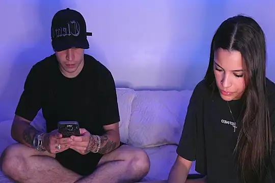 Snapshot of Nicky_and_Blake chatting on December 2024 10:59:01 PM Nicky and Blake online show from December 2024 10:59:01 PM