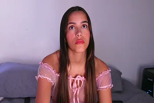 Snapshot of Nicky_and_Blake chatting on January 2025 06:43:01 PM Nicky and Blake online show from January 2025 06:43:01 PM