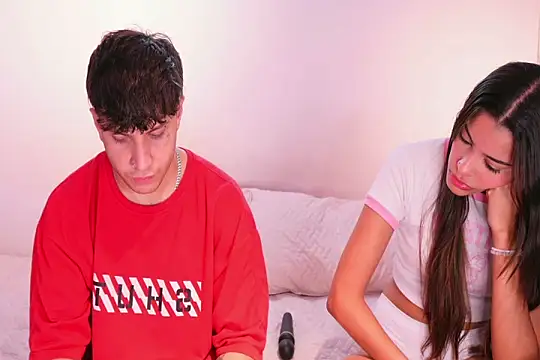 Snapshot of Nicky_and_Blake chatting on February 2025 09:10:01 PM Nicky and Blake online show from February 2025 09:10:01 PM