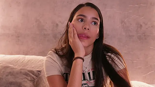 Snapshot of Nicky_and_Blake chatting on September 2025 05:46:02 PM Nicky and Blake online show from September 2025 05:46:02 PM