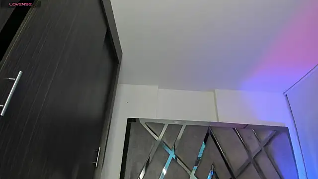 samaay07  online show from October 2025 03:03:02 AM