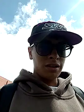 Snapshot of Cuervo_maniaco chatting on January 2025 06:03:02 PM Cuervo maniaco online show from January 2025 06:03:02 PM