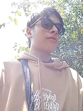 Snapshot of Cuervo_maniaco chatting on October 2025 05:09:01 PM Cuervo maniaco online show from October 2025 05:09:01 PM