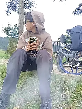 Cuervo maniaco online show from November 2025 03:01:02 PM