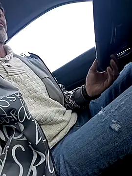 Fragolina73- online show from November 2025 02:04:01 PM