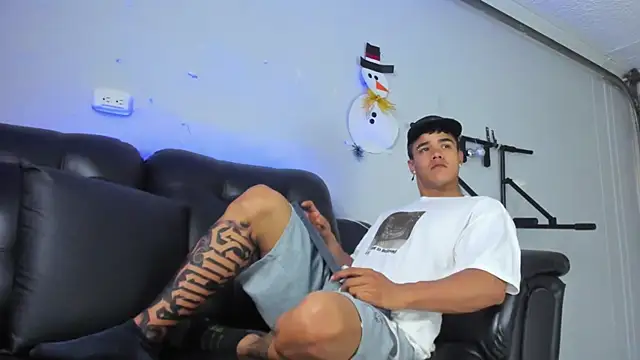 Rob saenz  online show from January 2025 01:21:01 PM