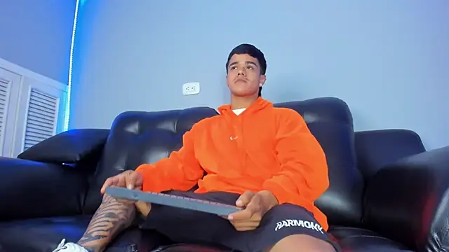 Rob saenz  online show from March 2025 02:03:01 PM